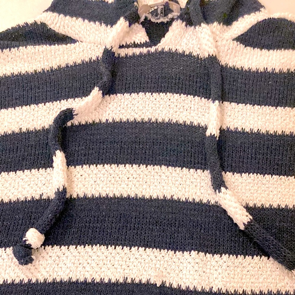 Loft mesh crochet 3/4 sleeve hoodie - Picture 7 of 14